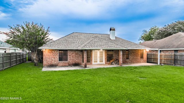 213 Longleaf Drive, Broussard, LA 70518