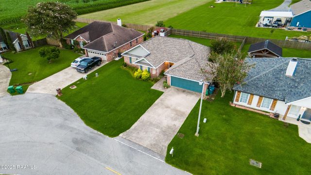 213 Longleaf Drive, Broussard, LA 70518