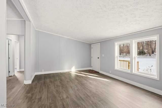 6809 Sumner Road, Ravenna, OH 44266