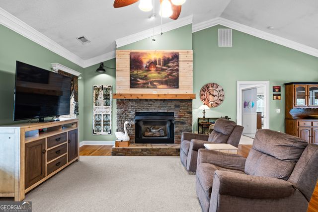 10 Ol Blues Point, Newnan, GA 30263
