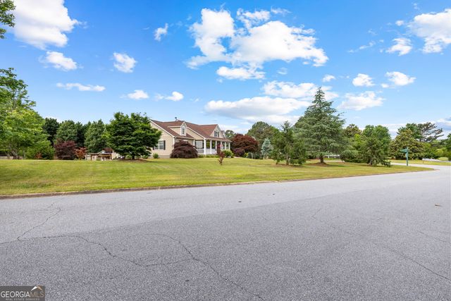 10 Ol Blues Point, Newnan, GA 30263
