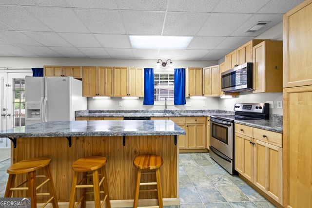 10 Ol Blues Point, Newnan, GA 30263