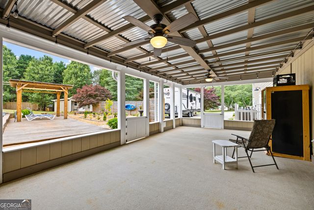 10 Ol Blues Point, Newnan, GA 30263