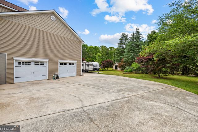 10 Ol Blues Point, Newnan, GA 30263