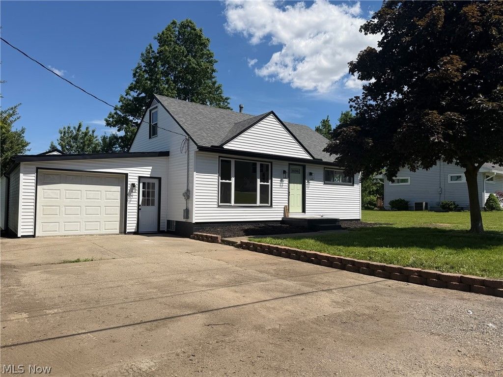248 Menegay Road, Louisville, OH 44641