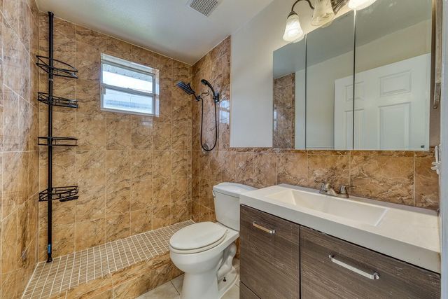 2912 CIALELLA PASS, St Cloud, FL 34771