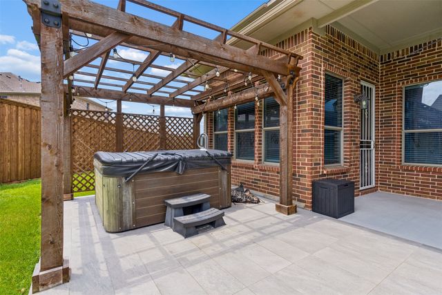 4136 Choctaw Drive, Carrollton, TX 75010