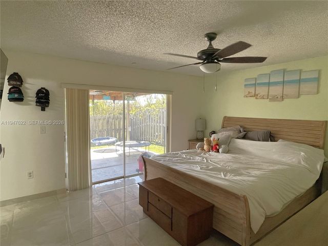 9810 SW 222nd Ter ., Cutler Bay, FL 33190