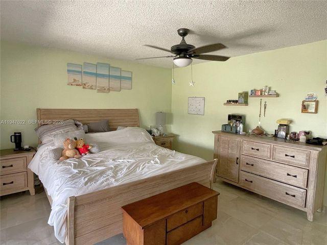 9810 SW 222nd Ter ., Cutler Bay, FL 33190