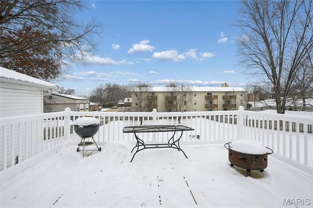 609 Henry Street, Washington, MO 63090