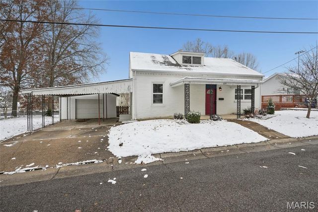 609 Henry Street, Washington, MO 63090