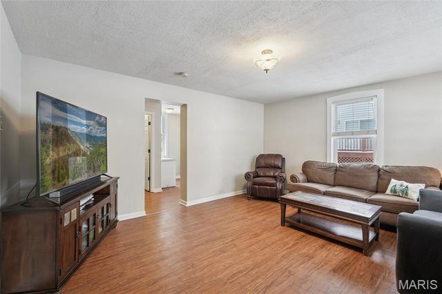 609 Henry Street, Washington, MO 63090