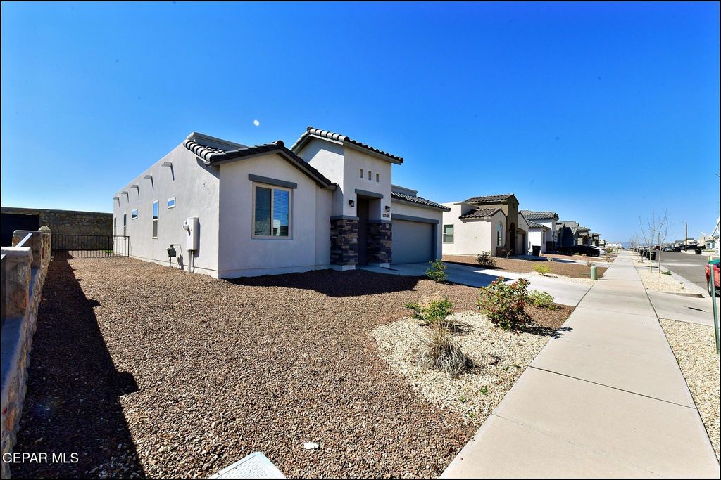 13146 CLEETHORPES Street, El Paso, TX 79928