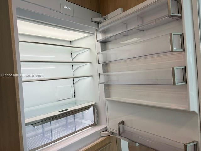 2411 Laguna Circle 1509, Miami, FL 33181