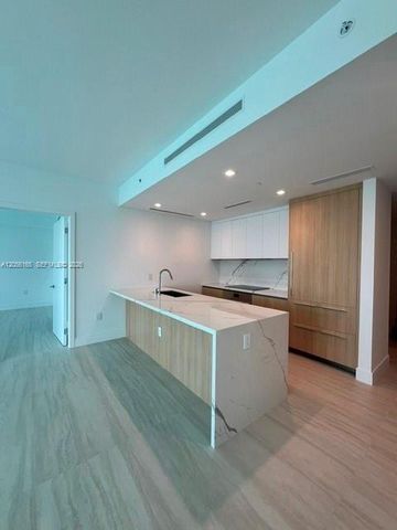 2411 Laguna Circle 1509, Miami, FL 33181