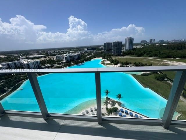 2411 Laguna Circle 1509, Miami, FL 33181