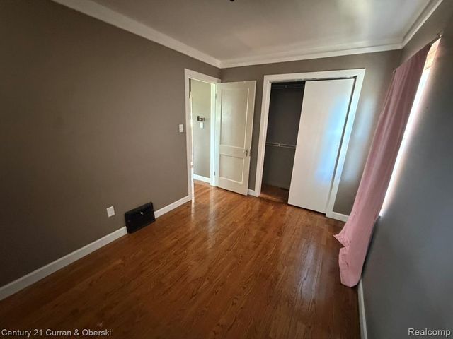 22905 Sheridan Street, Dearborn, MI 48128