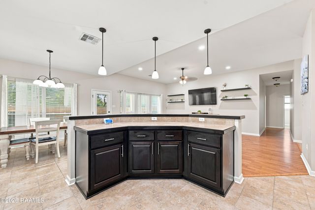 109 Tealbrook Drive, Scott, LA 70583