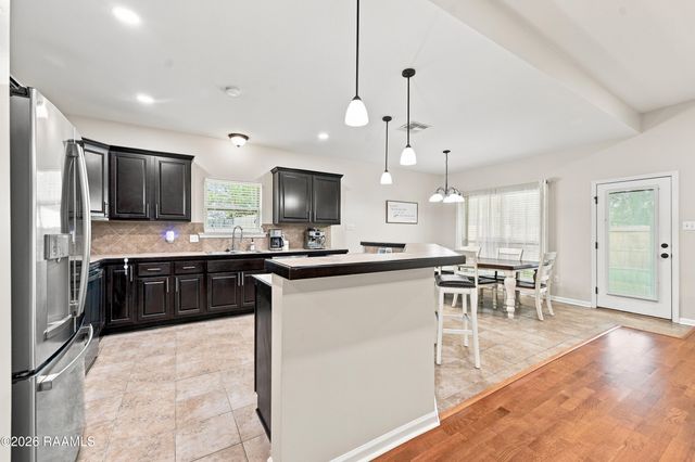 109 Tealbrook Drive, Scott, LA 70583