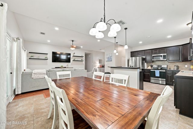 109 Tealbrook Drive, Scott, LA 70583