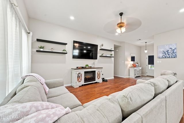 109 Tealbrook Drive, Scott, LA 70583