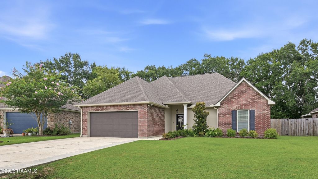 109 Tealbrook Drive, Scott, LA 70583