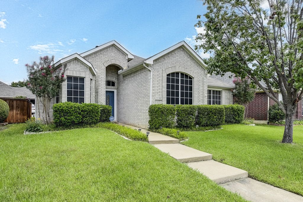 1748 Alpine Drive, Carrollton, TX 75007