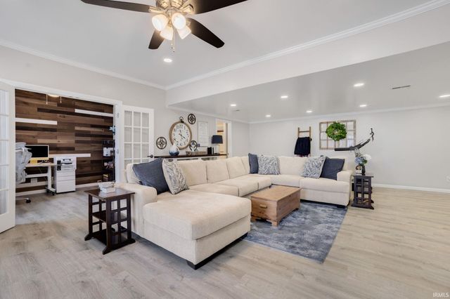 7395 E Hudson Pointe Lane, New Carlisle, IN 46552