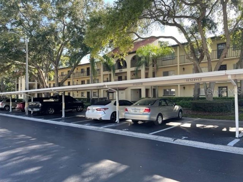 3077 CASA DEL SOL CIRCLE 207, Clearwater, FL 33761