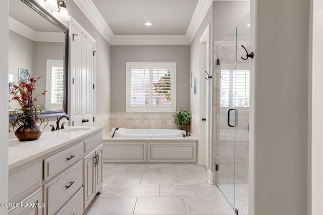 100 Fernridge Drive, Lafayette, LA 70508