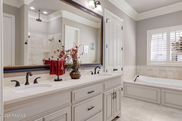 100 Fernridge Drive, Lafayette, LA 70508