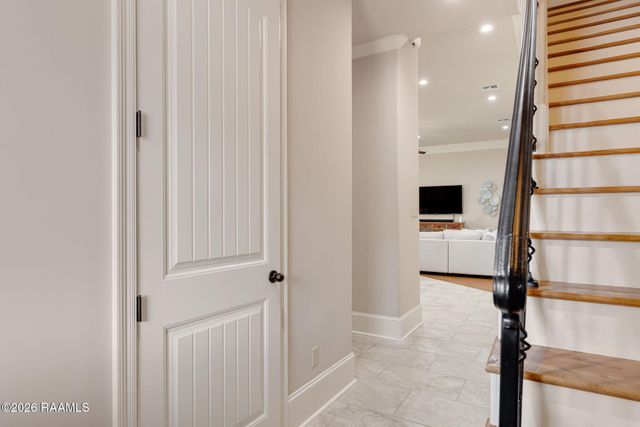 100 Fernridge Drive, Lafayette, LA 70508