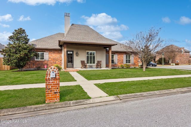 100 Fernridge Drive, Lafayette, LA 70508