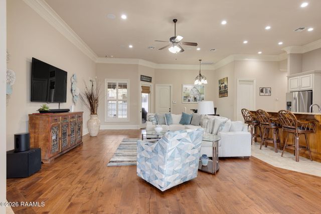 100 Fernridge Drive, Lafayette, LA 70508