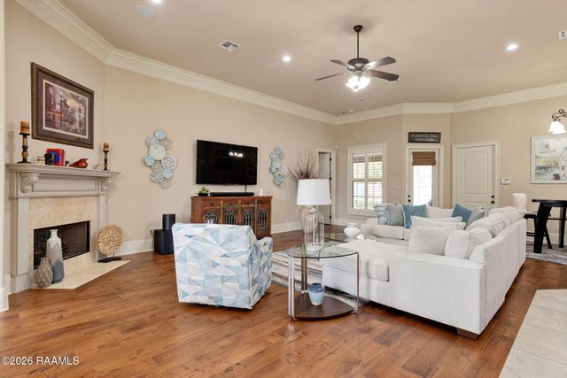 100 Fernridge Drive, Lafayette, LA 70508