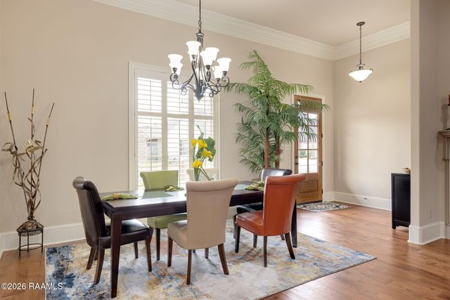 100 Fernridge Drive, Lafayette, LA 70508