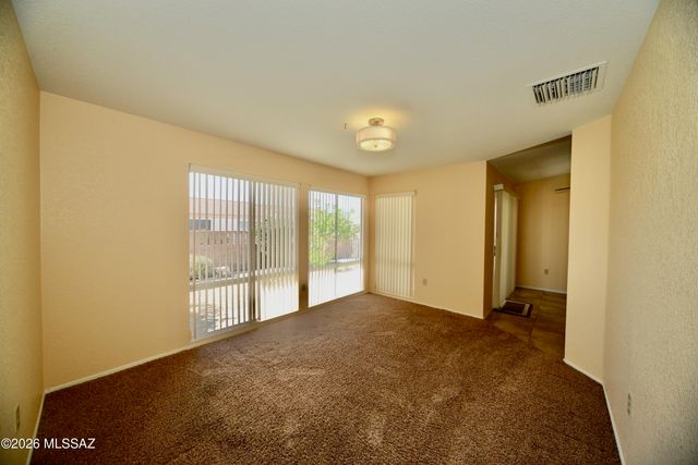 1477 W Desert Jewel Court, Green Valley, AZ 85622