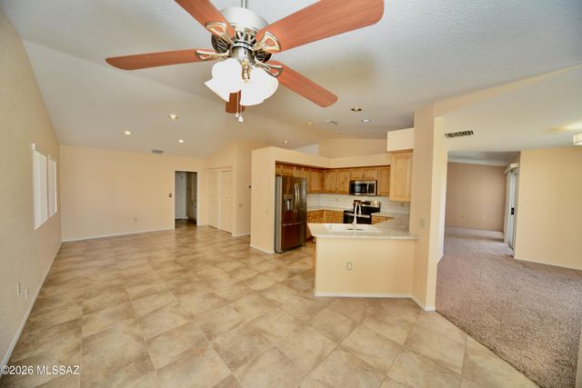 1477 W Desert Jewel Court, Green Valley, AZ 85622