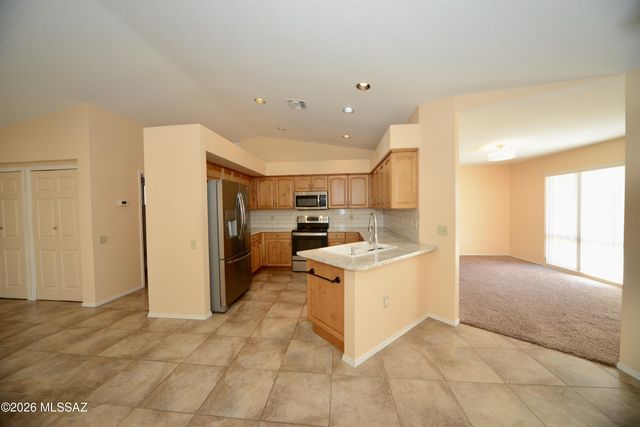 1477 W Desert Jewel Court, Green Valley, AZ 85622