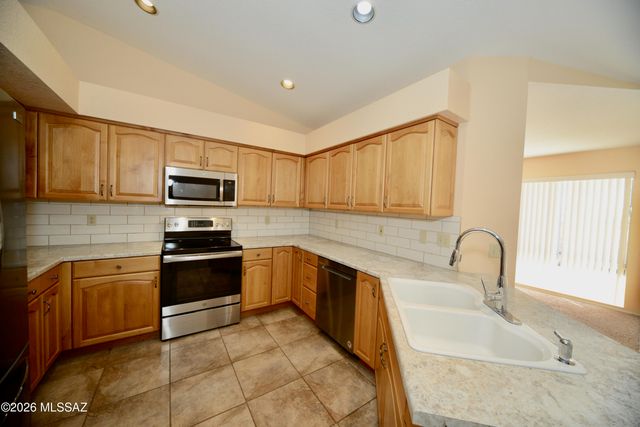 1477 W Desert Jewel Court, Green Valley, AZ 85622