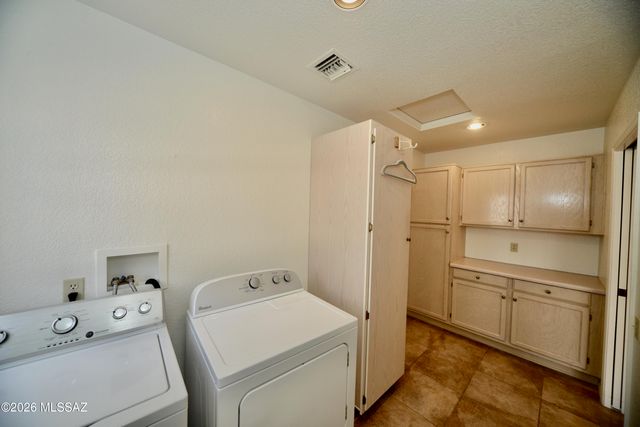 1477 W Desert Jewel Court, Green Valley, AZ 85622