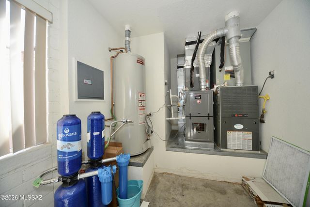 1477 W Desert Jewel Court, Green Valley, AZ 85622