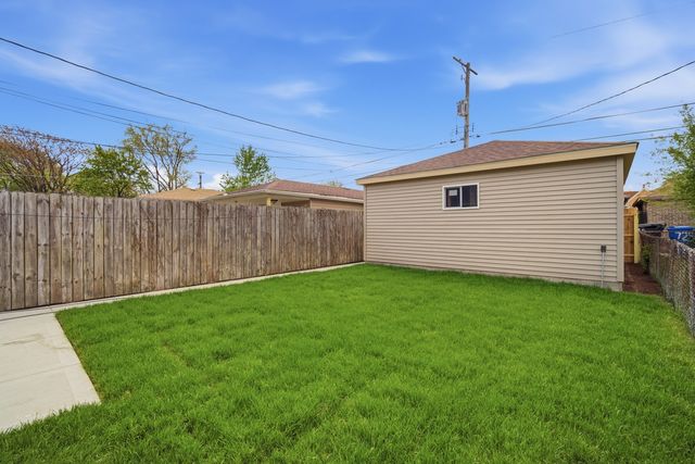 533 E 88th Place, Chicago, IL 60619