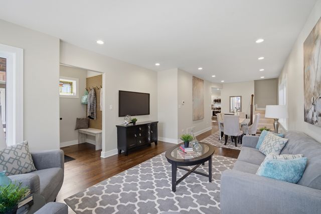 533 E 88th Place, Chicago, IL 60619
