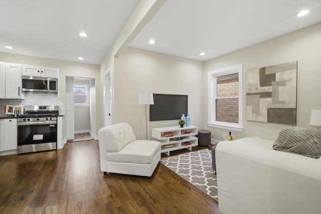 533 E 88th Place, Chicago, IL 60619