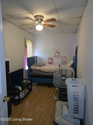 2426 Rowan St, Louisville, KY 40212