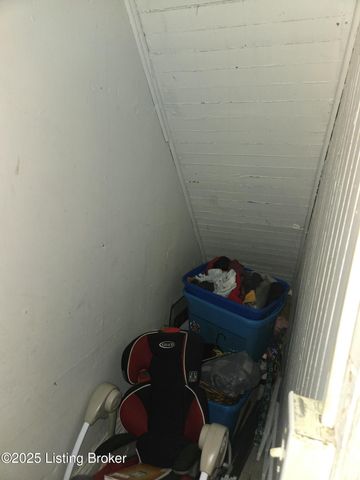 2426 Rowan St, Louisville, KY 40212