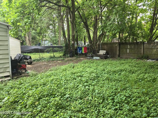 2426 Rowan St, Louisville, KY 40212