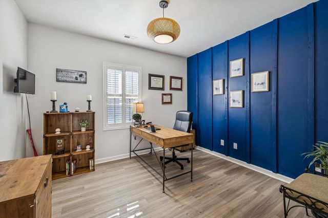 3254 Holiday Ln, Columbia, TN 38401