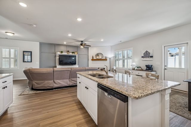 3254 Holiday Ln, Columbia, TN 38401